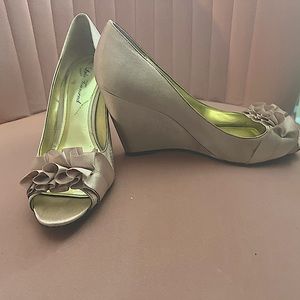 Rose Gold Wedge Dress Shoe with Ruffle